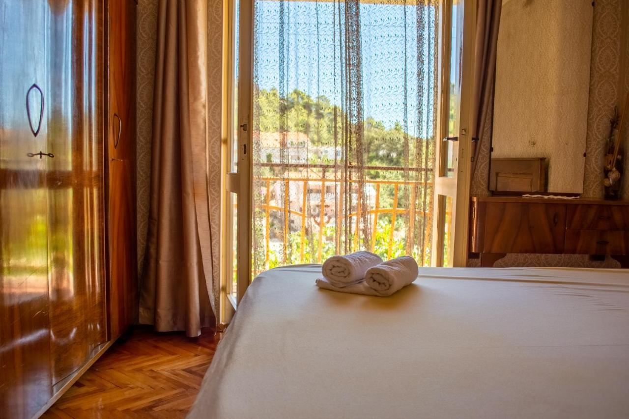 Stone House Dioniz Villa Brnistrova Ngoại thất bức ảnh