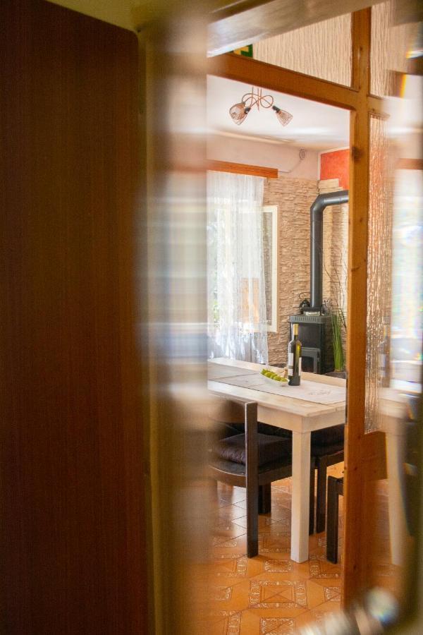 Stone House Dioniz Villa Brnistrova Ngoại thất bức ảnh