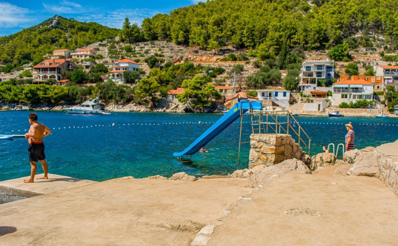 Stone House Dioniz Villa Brnistrova Ngoại thất bức ảnh