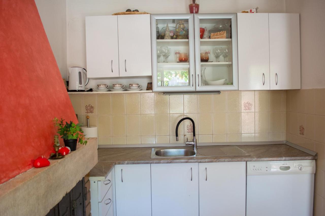 Stone House Dioniz Villa Brnistrova Ngoại thất bức ảnh